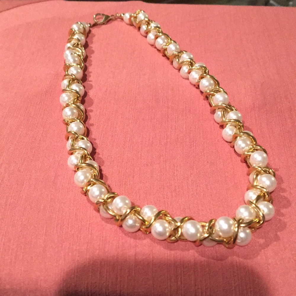 Faux Peal and Gold Necklace/Choker